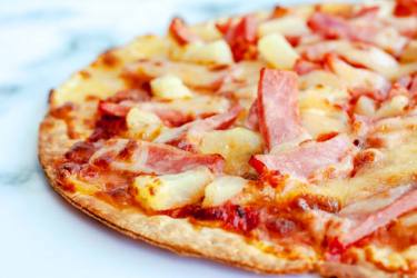 Pizza Hawaiana